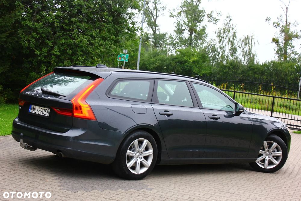 Volvo V90 D3 Momentum - 9