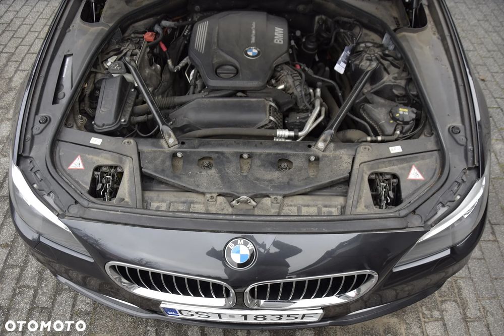 BMW Seria 5 520d xDrive - 36