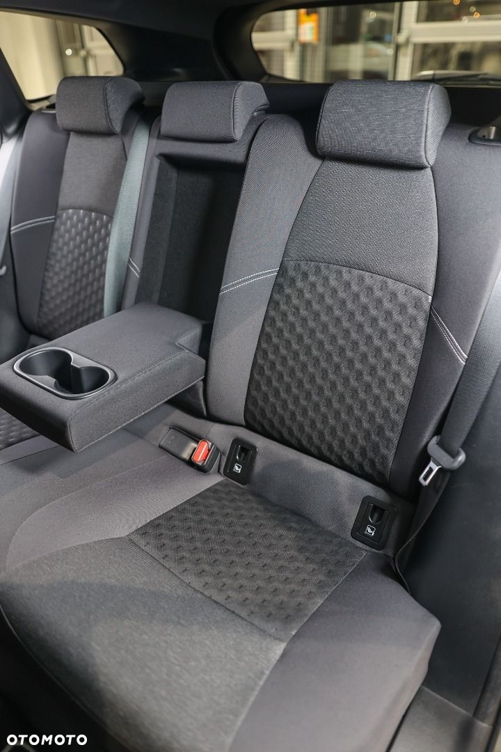 Toyota Corolla - 16
