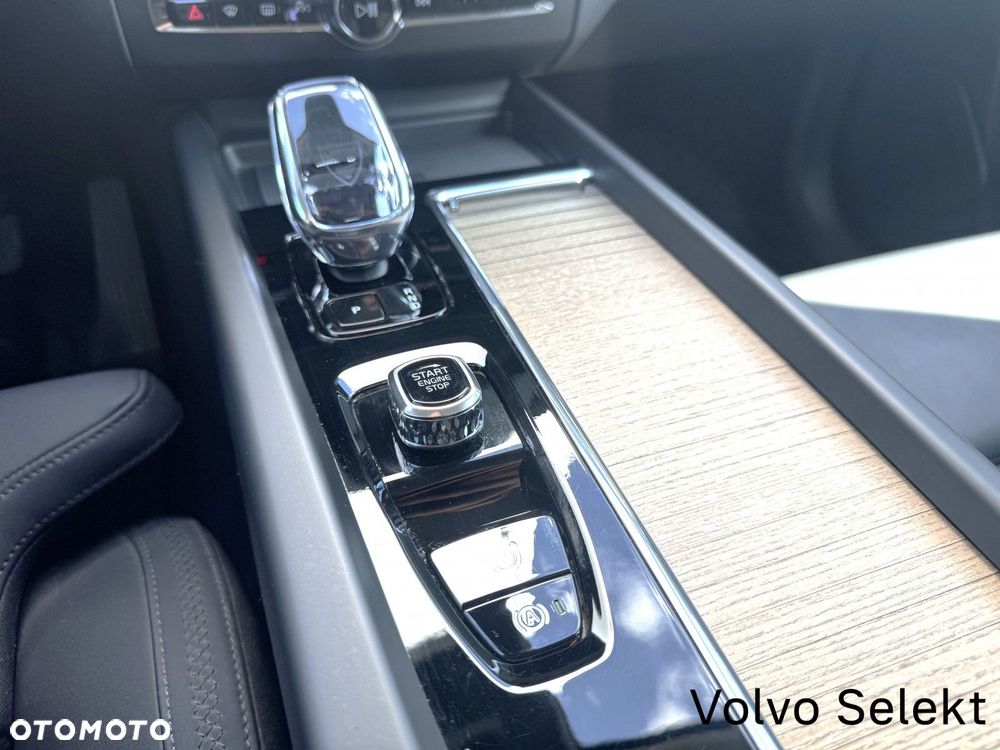 Volvo XC 60 - 22