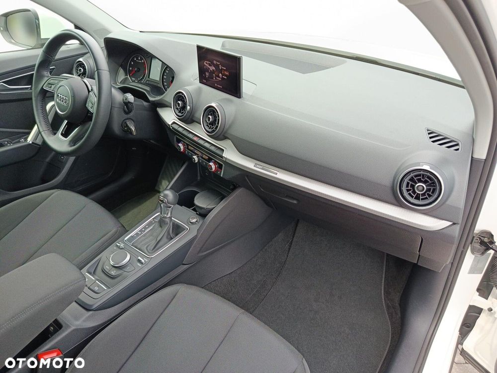 Audi Q2 - 18
