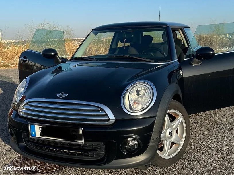 MINI 3 Portas One - 2