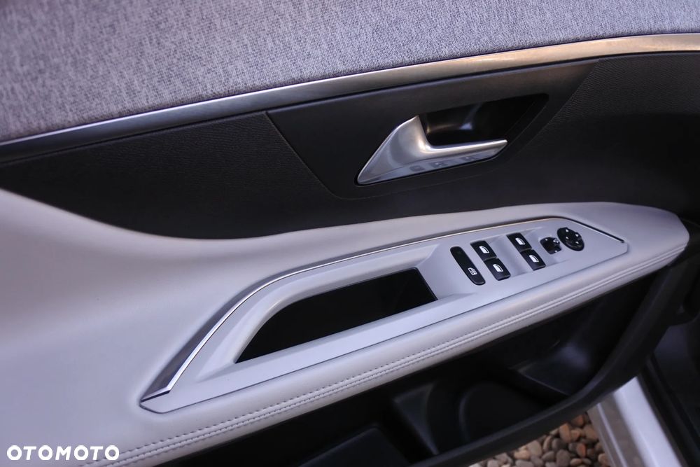 Peugeot 5008 2.0 BlueHDI GT S&S EAT8 - 23