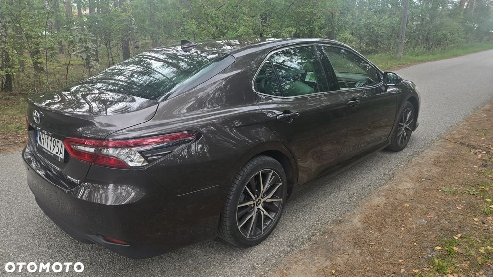 Toyota Camry 2.5 Hybrid Prestige CVT - 2