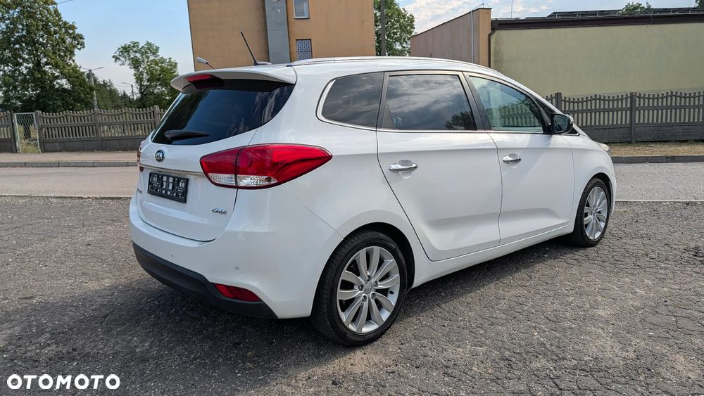 Kia Carens 1.7 CRDi 115 Dream Team Edition - 4