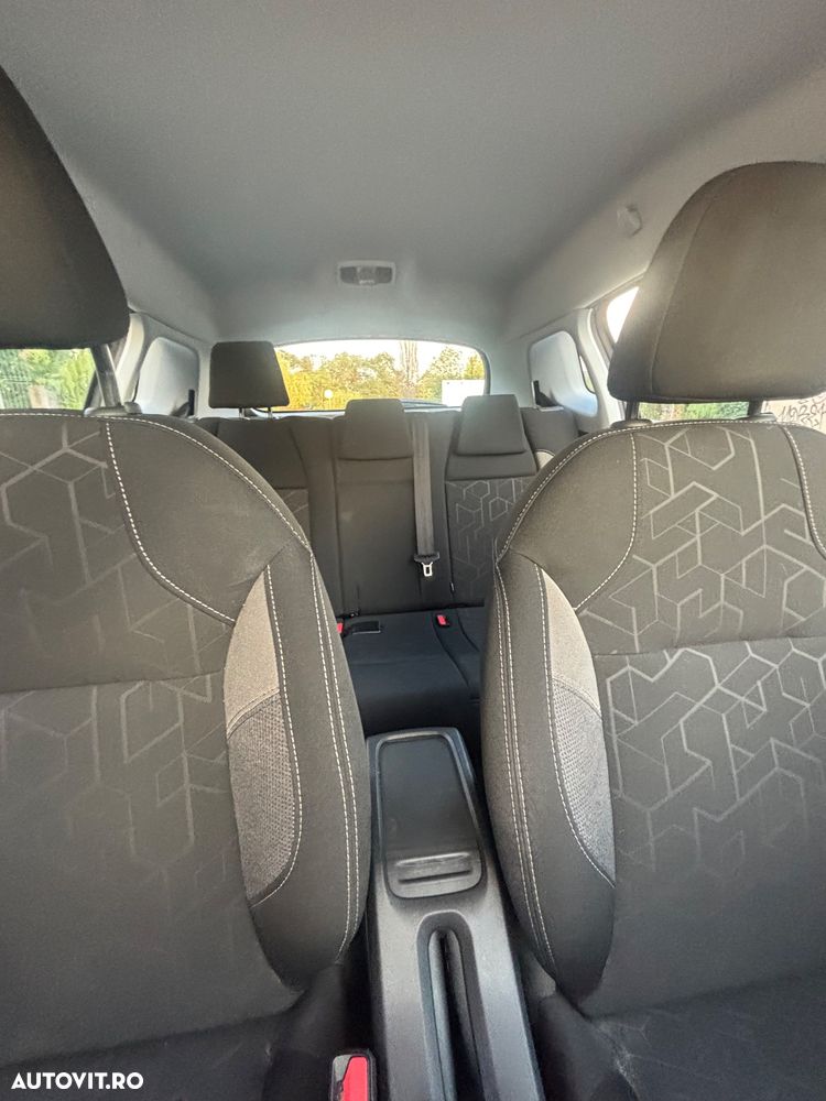 Peugeot 2008 1.2 L PureTech Active - 13