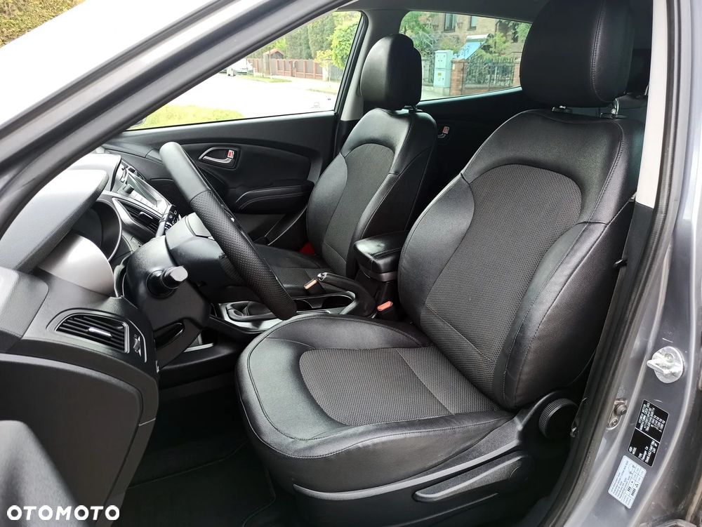 Hyundai ix35 1.7 CRDi 2WD Fifa World Cup Edition - 18