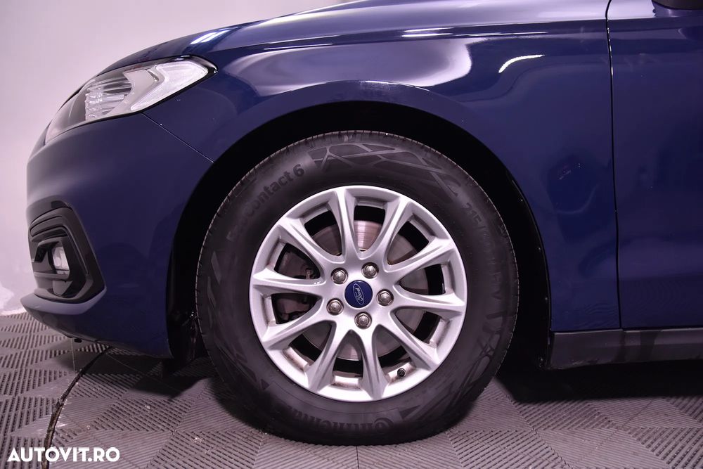 Ford Mondeo - 13