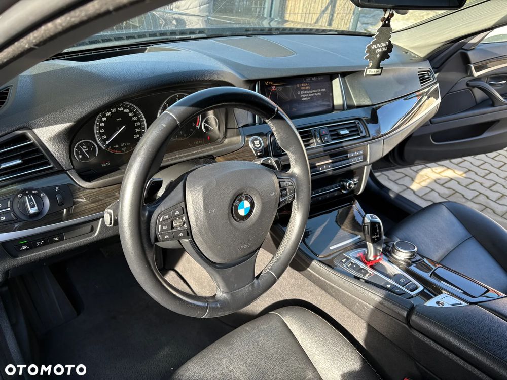 BMW Seria 5 520d Luxury Line - 11