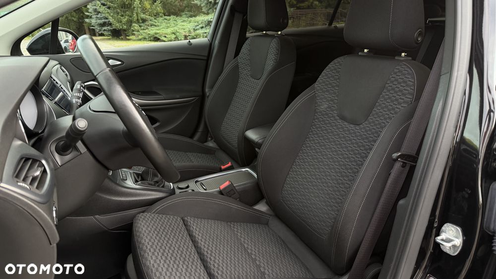 Opel Astra 1.4 Turbo Innovation - 35