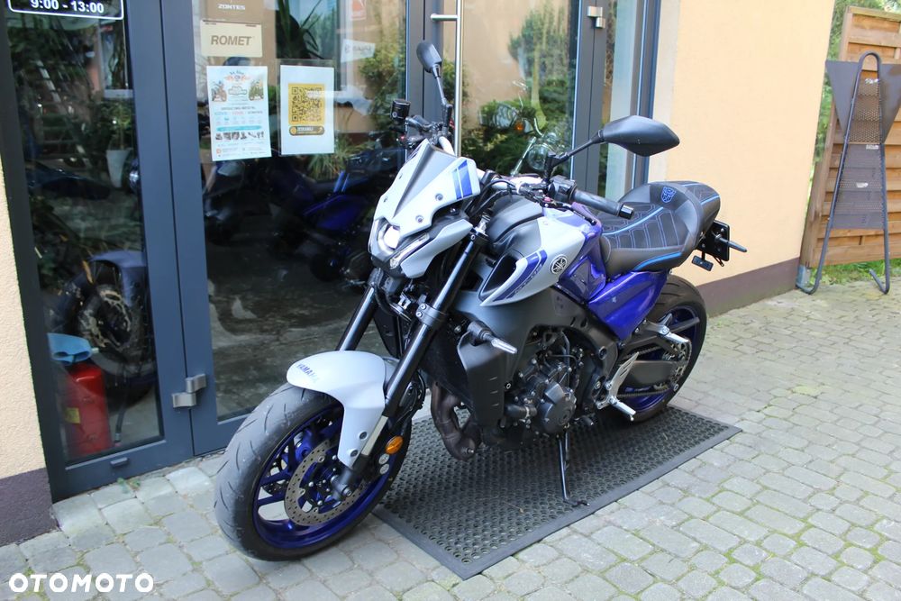 Yamaha MT - 4