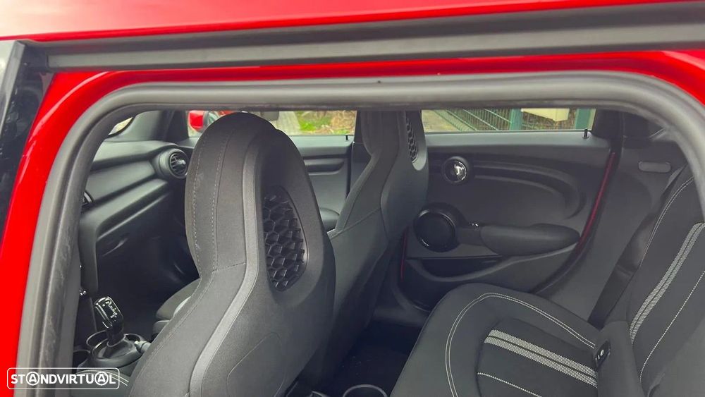 MINI 5 Portas One Sport Edition Auto - 4