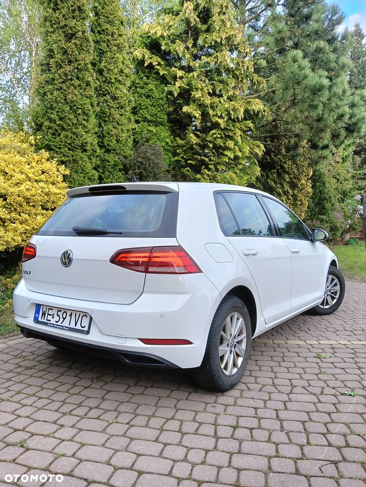 Volkswagen Golf ver-1-0-tsi-comfortline - 1