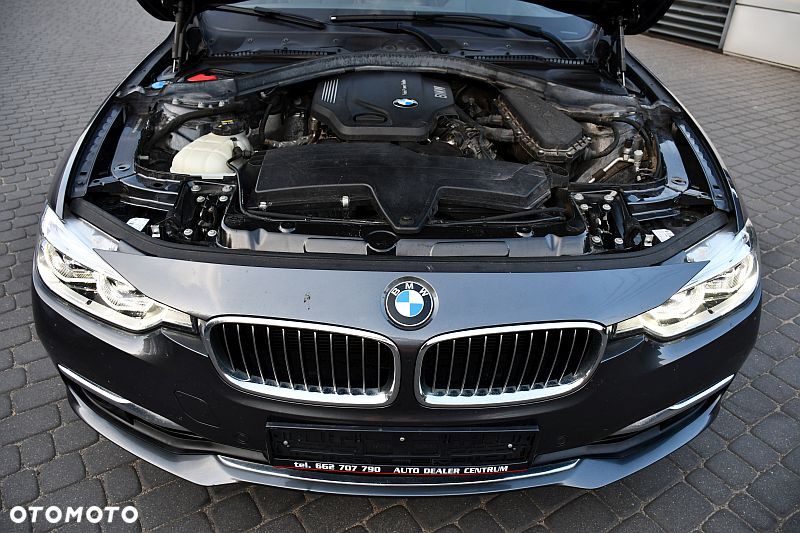 BMW Seria 3 320d xDrive Edition Luxury Line Purity - 40