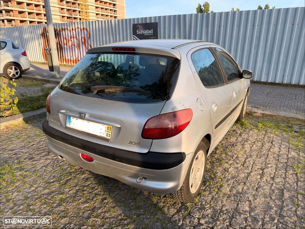 Peugeot 206 1.1 XR - 4