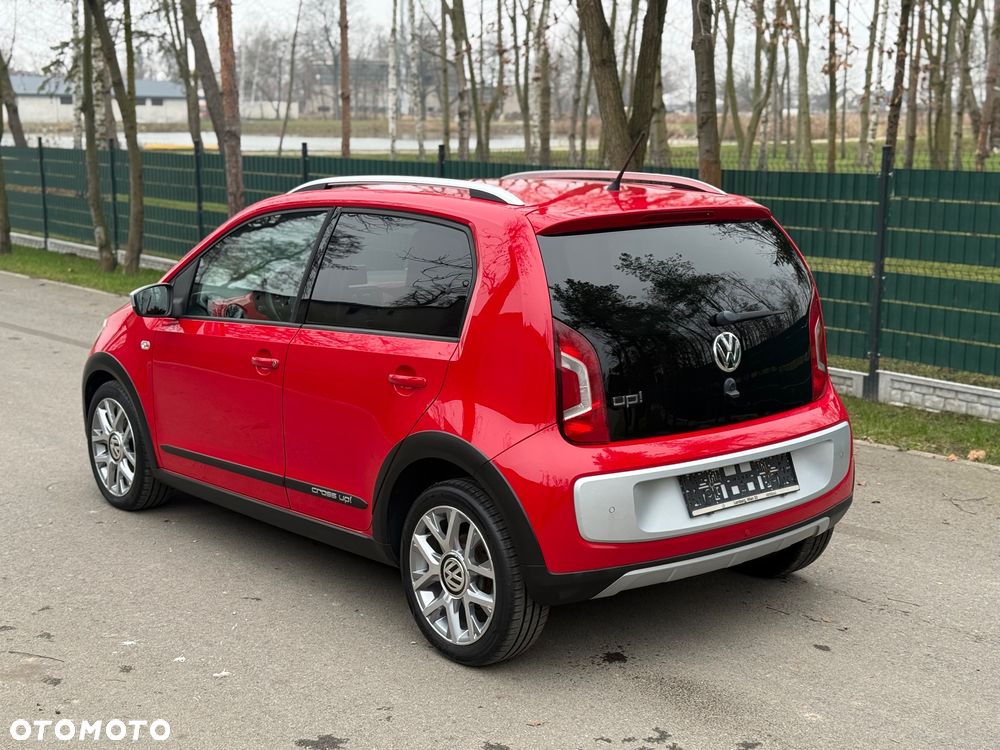 Volkswagen up! cross - 6
