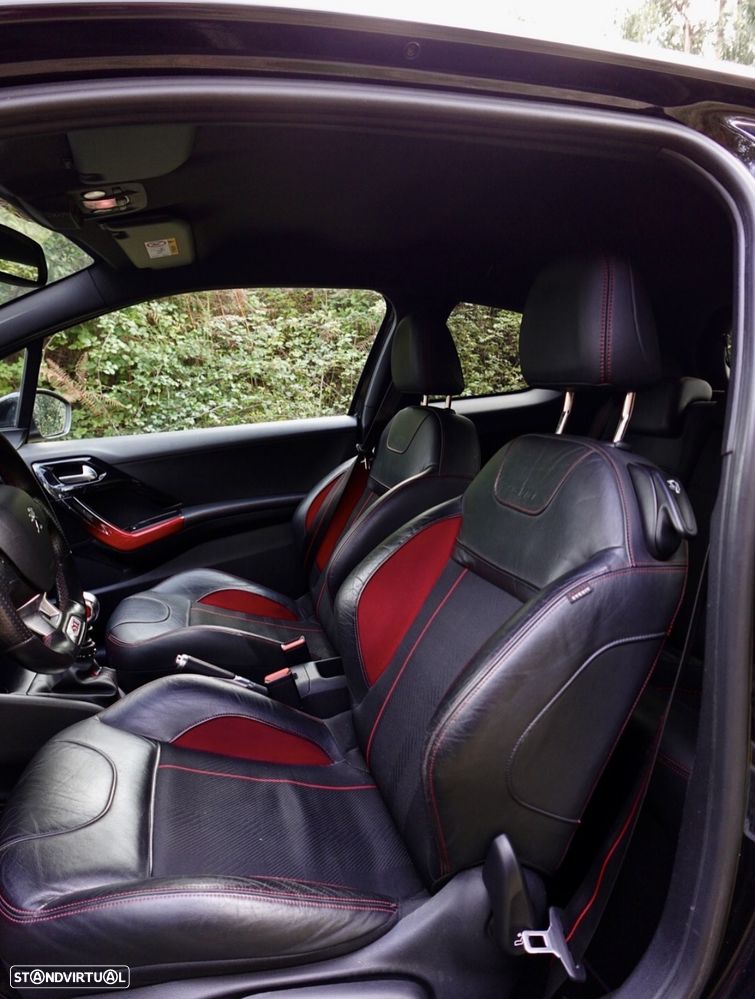 Peugeot 208 GTI 200 THP - 6