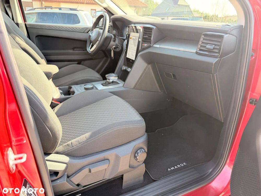 Volkswagen Amarok - 15