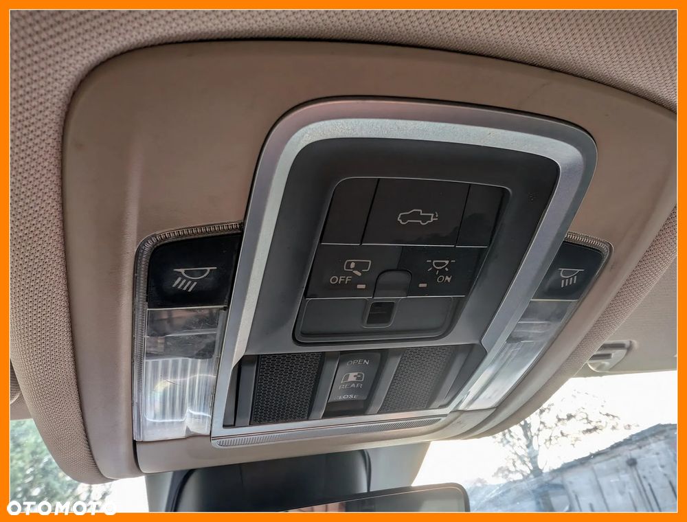 RAM 1500 Crew Cab Laramie - 18