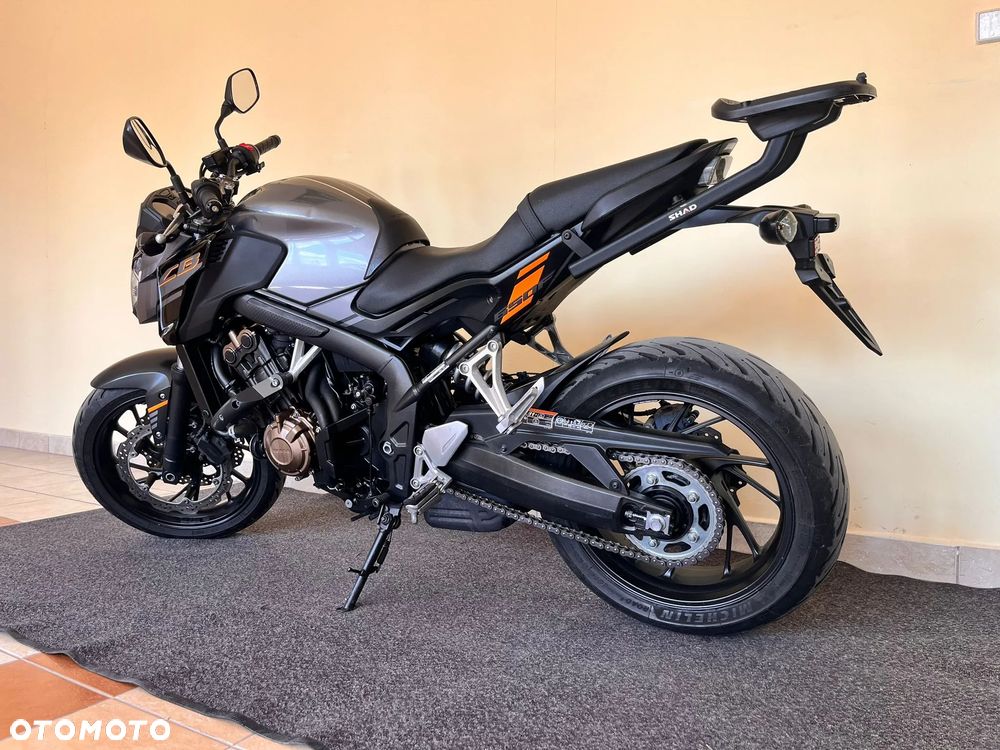 Honda CB - 6
