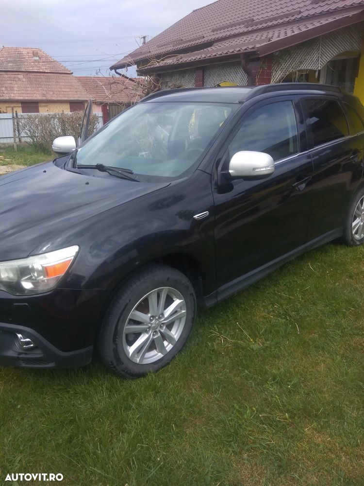Mitsubishi ASX - 8
