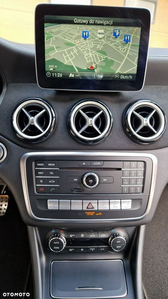 Mercedes-Benz CLA - 28