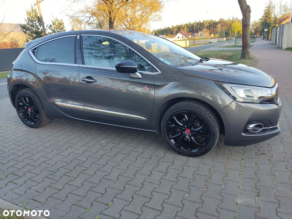 DS Automobiles DS 4 - 12