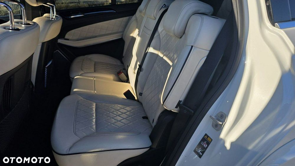 Mercedes-Benz GL - 18