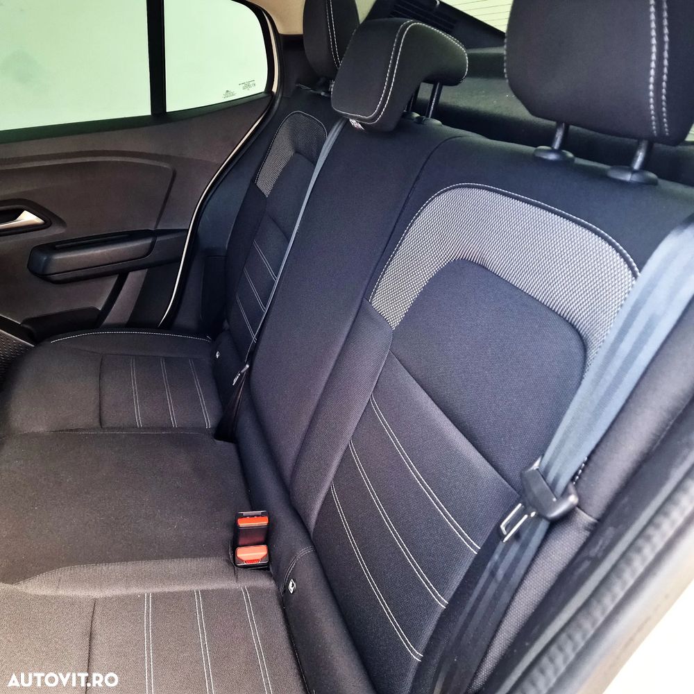 Dacia Logan TCe 90 MT6 Journey+ - 13