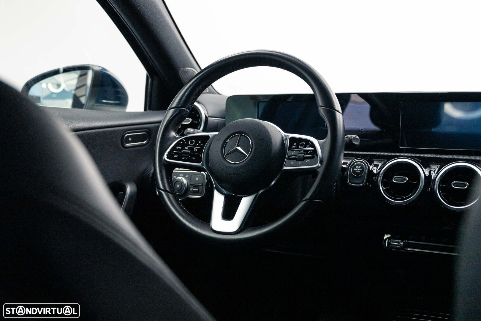 Mercedes-Benz A 250 e Style Plus - 24