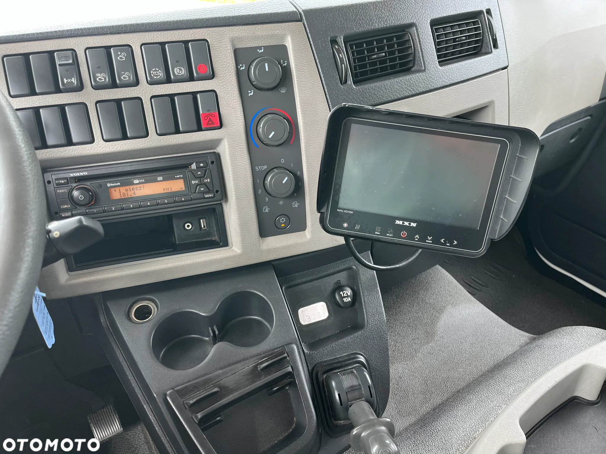 Volvo FL240 4X2 CHŁODNIA CARRIER WINDA18EP - 8