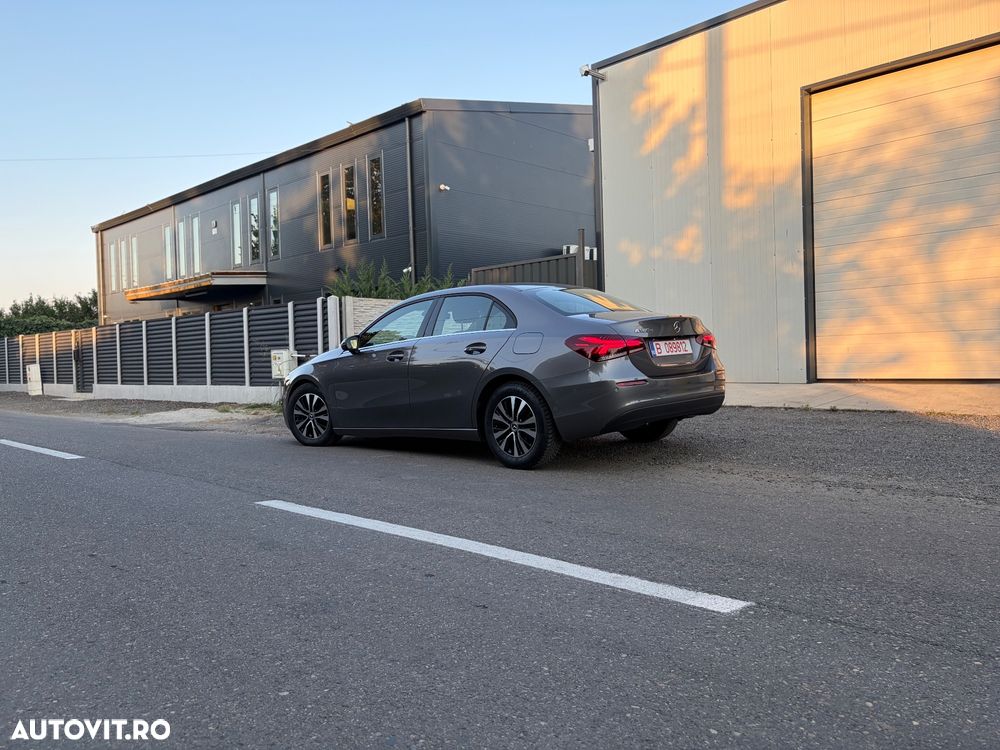 Mercedes-Benz A 180 d 8G-DCT - 11