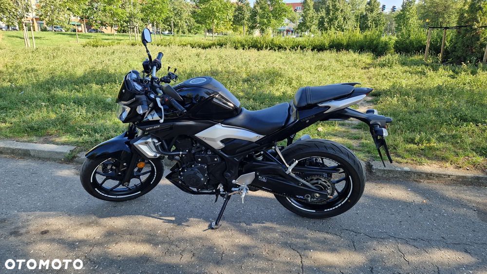 Yamaha MT - 2