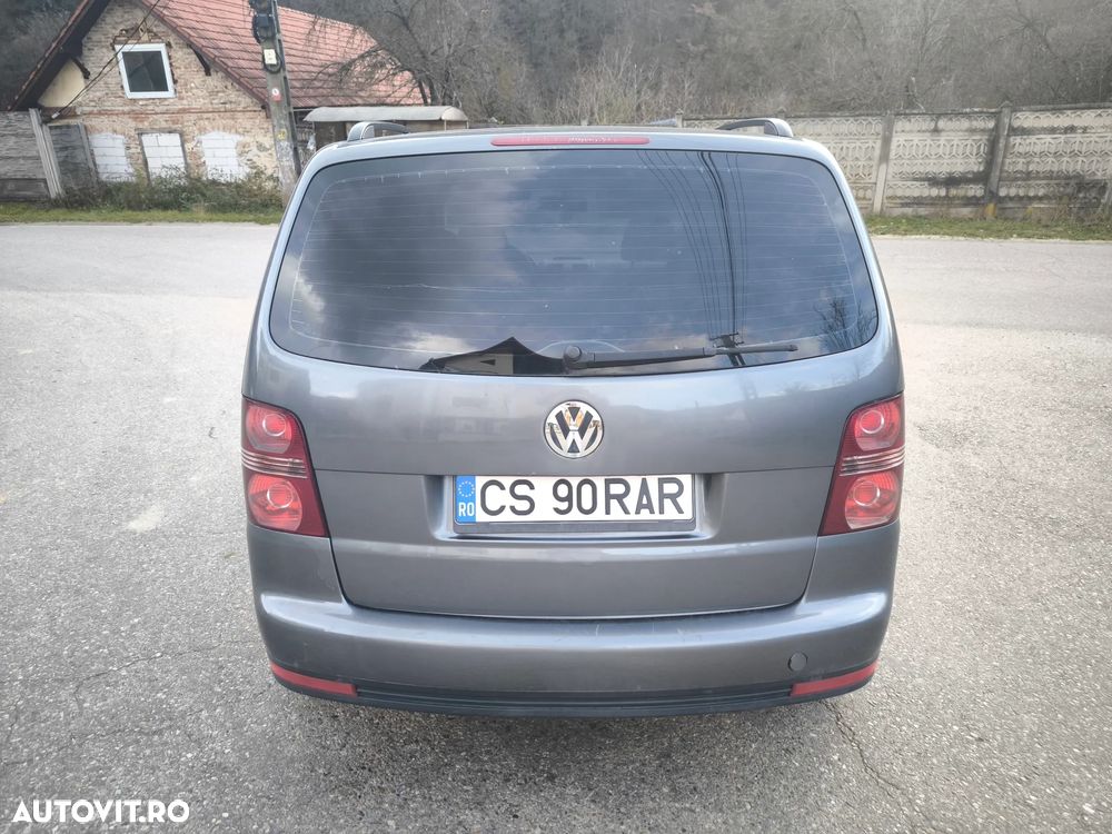 Volkswagen Touran 1.9TDI Highline - 4