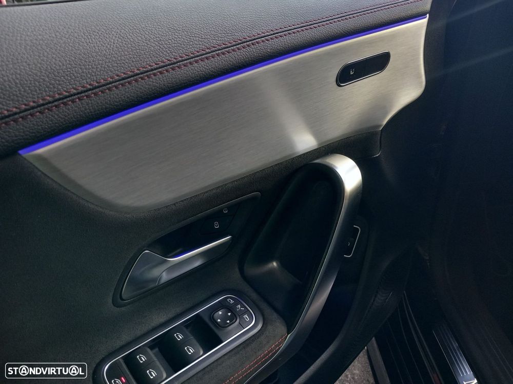 Mercedes-Benz CLA 180 d Shooting Brake AMG Line Aut. - 9