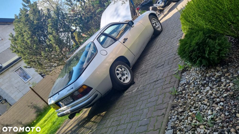 Porsche 924 Standard - 25