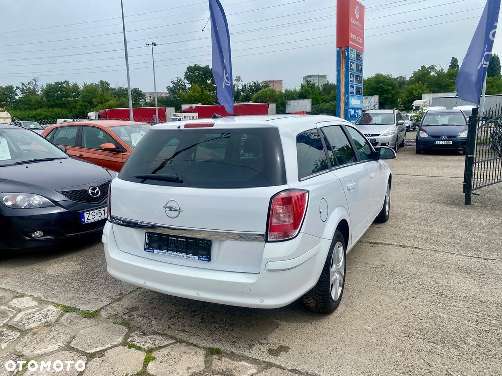 Opel Astra 1.7 CDTI Caravan DPF Edition 111 Jahre - 9