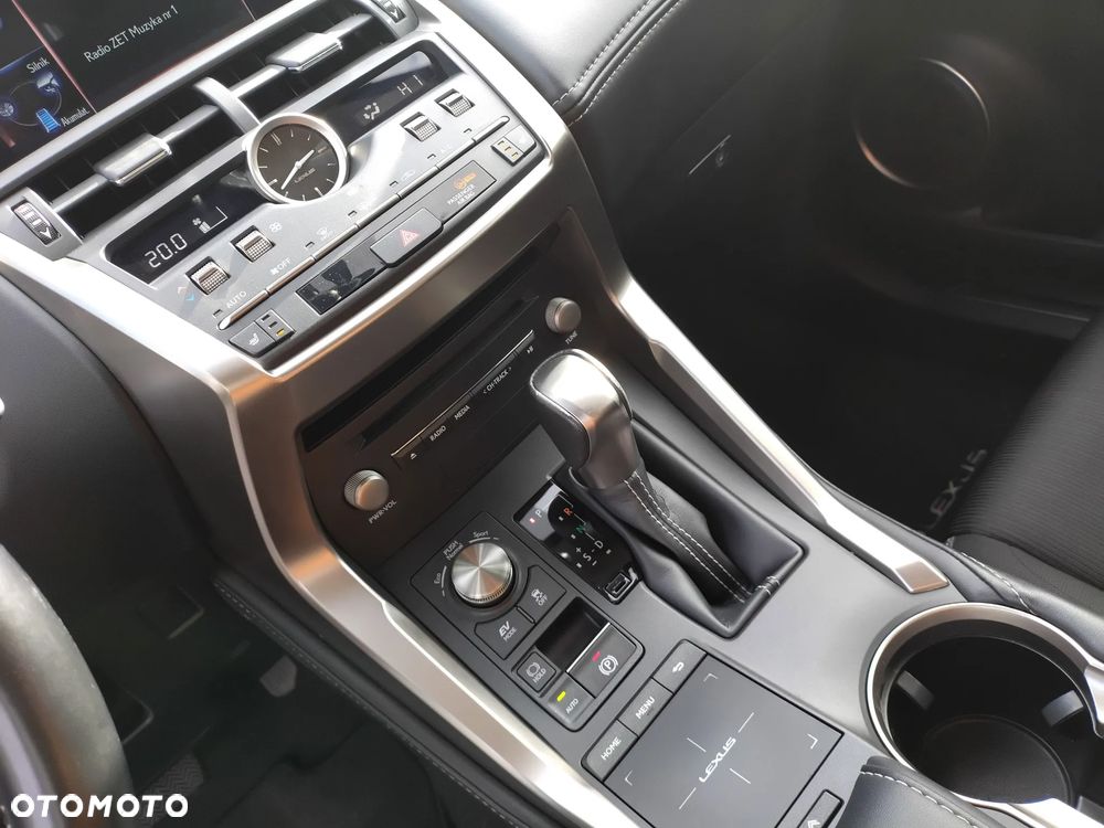Lexus NX 300 Business Edition AWD - 16