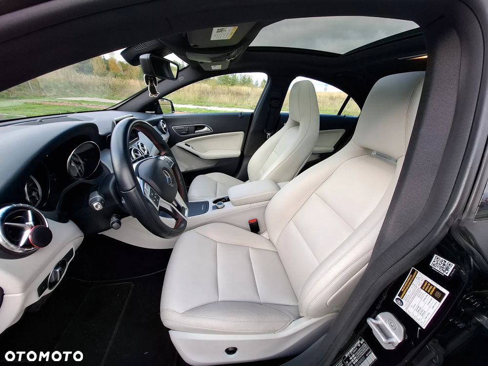 Mercedes-Benz CLA 250 7G-DCT AMG Line - 26