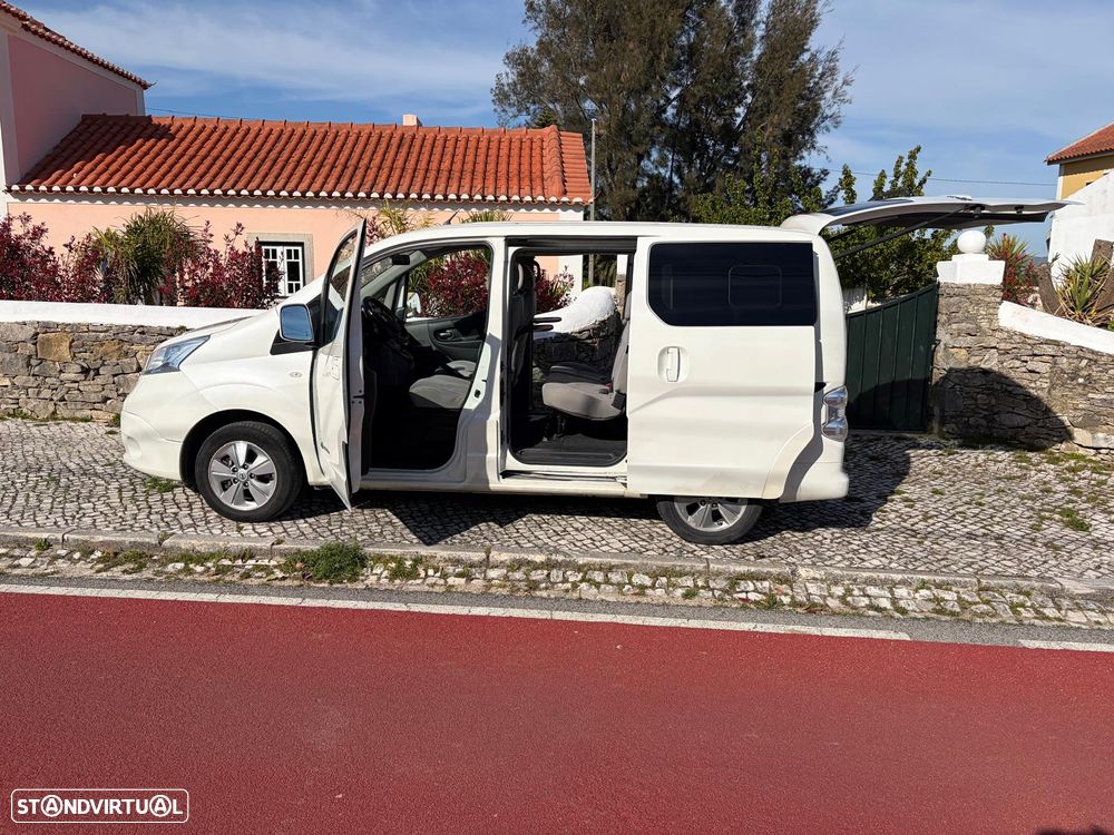 Nissan NV200 Combi - 17