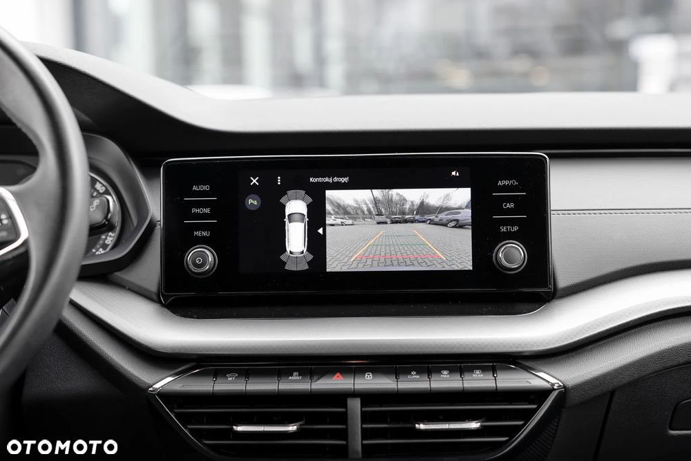 Skoda Octavia 2.0 TDI SCR Ambition DSG - 17