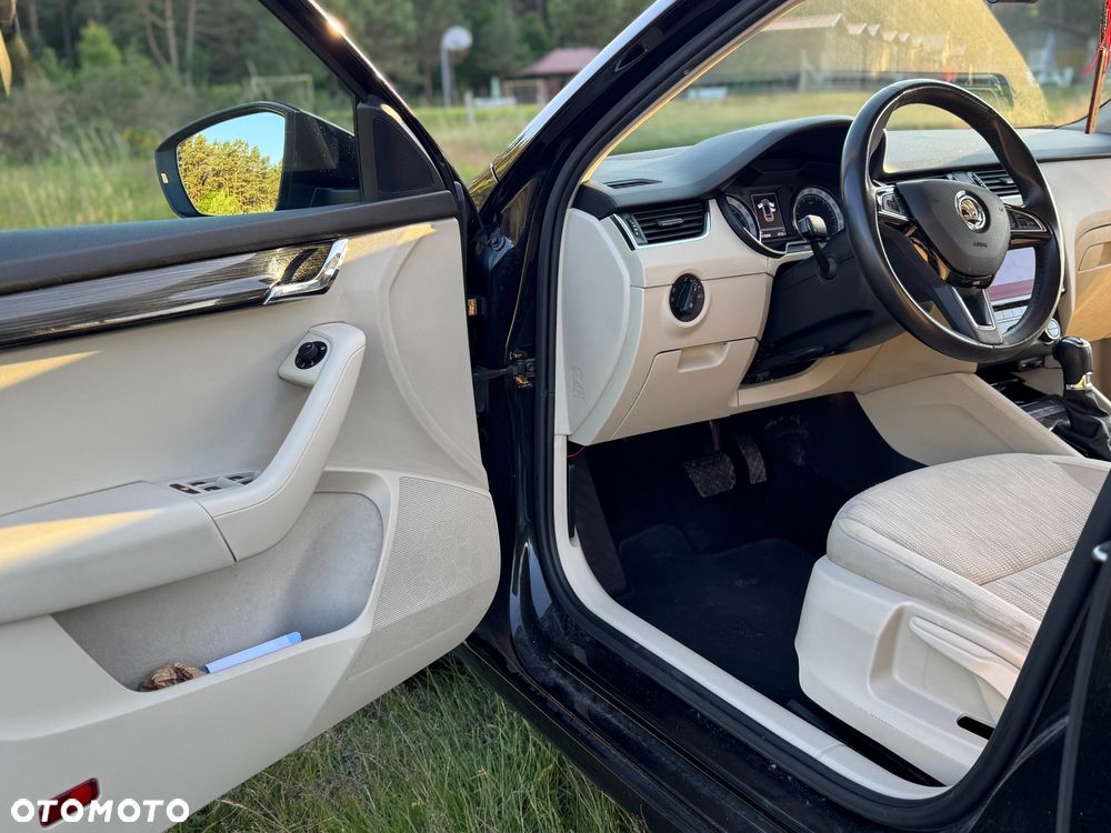 Skoda Octavia 2.0 TDI 4x4 Style DSG - 12
