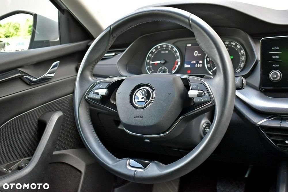 Skoda Octavia 2.0 TDI Ambition DSG - 19