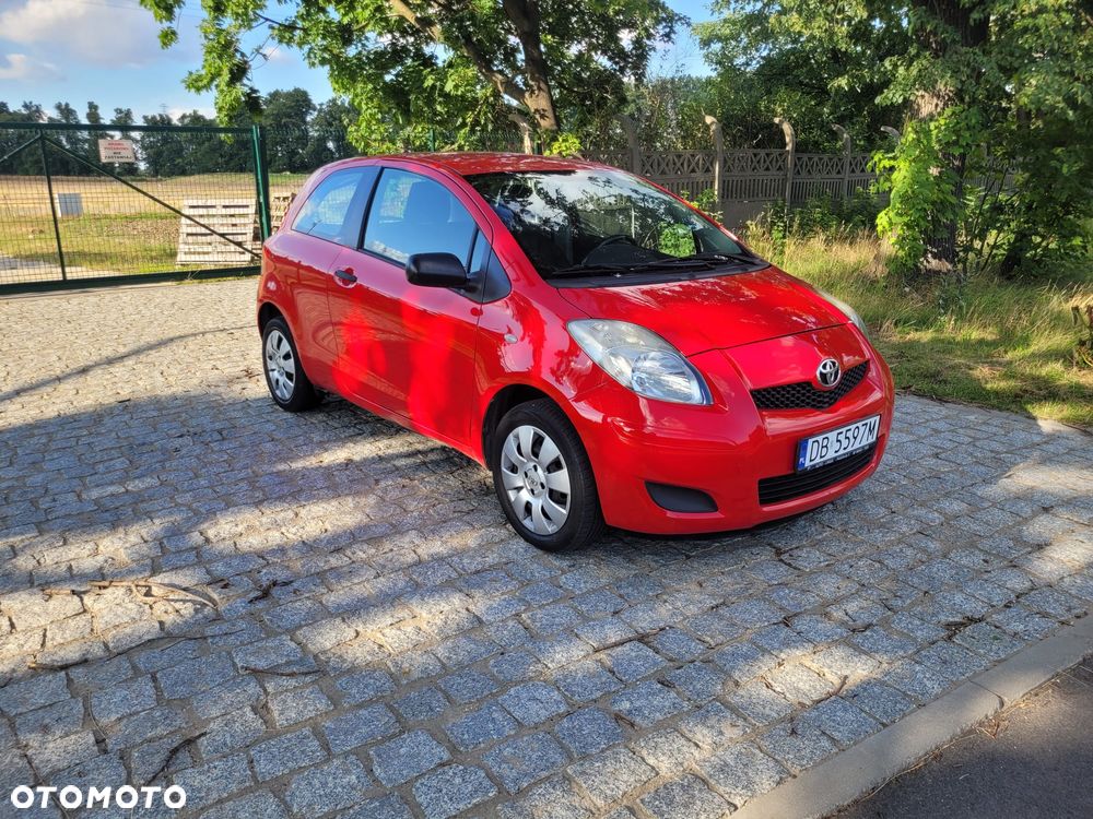 Toyota Yaris 1.33 VVT-i Sol - 1