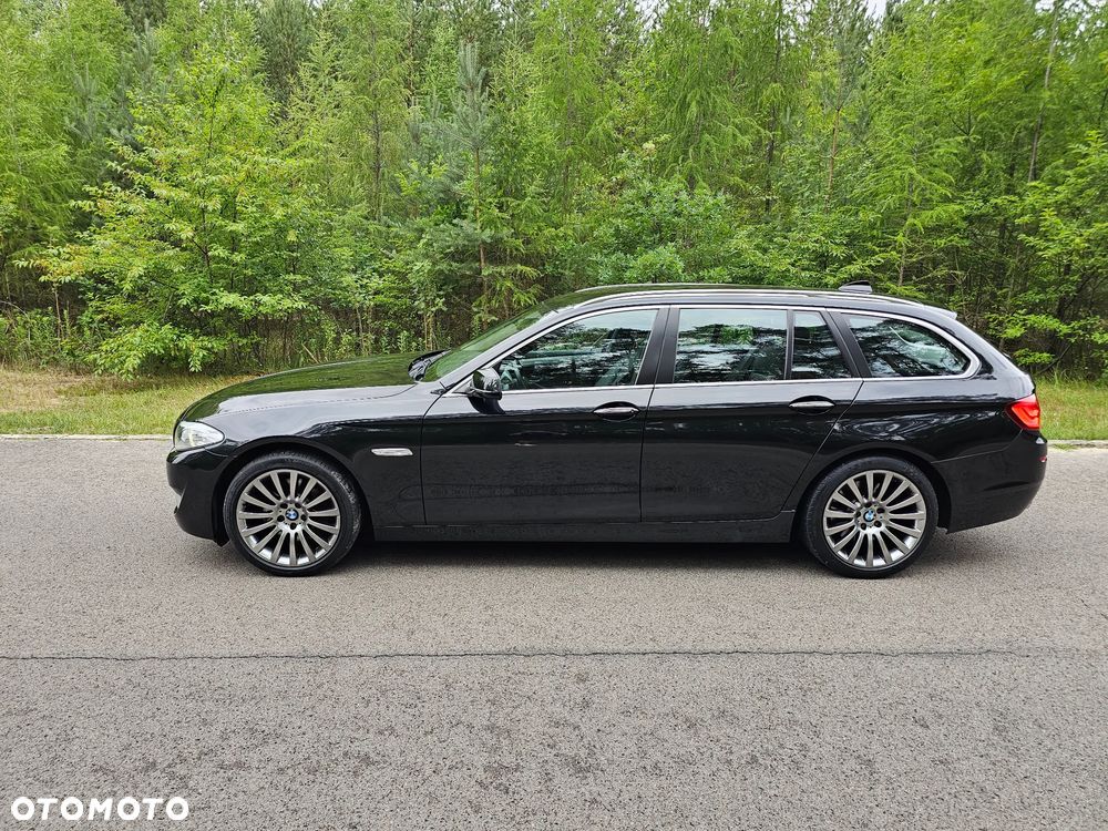 BMW Seria 5 530d xDrive - 5