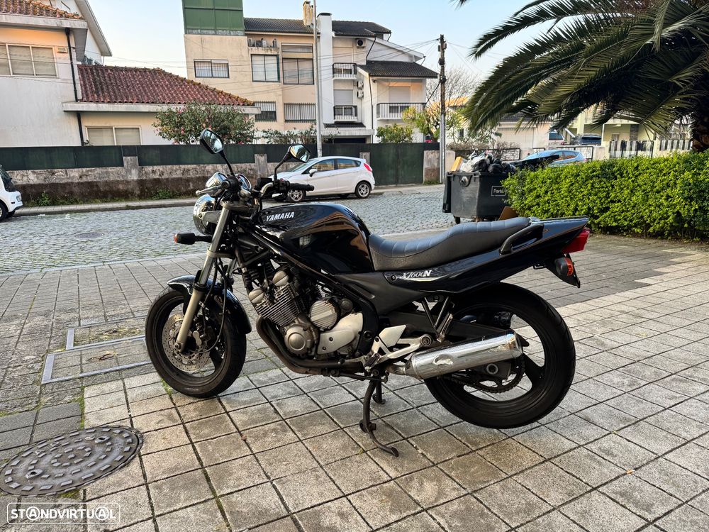 Yamaha XJ Naked - 1