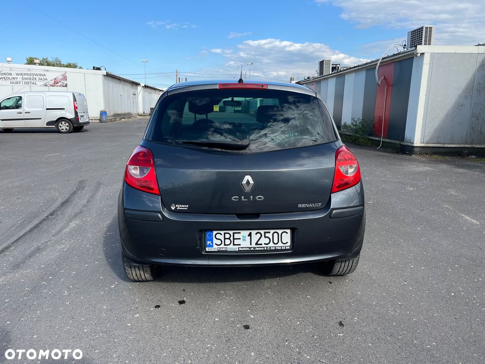 Renault Clio 1.5 dCi Authentique Edition Dynamique - 9