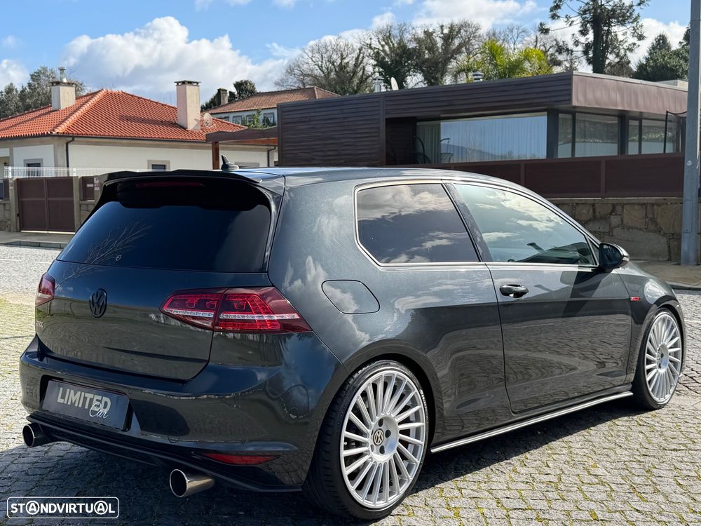 VW Golf GTI BlueMotion DSG - 11