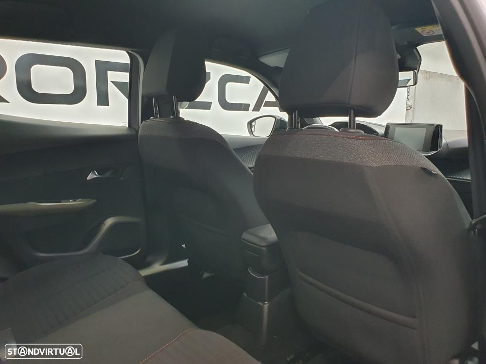 Peugeot 2008 1.5 BlueHDi GT EAT8 - 19