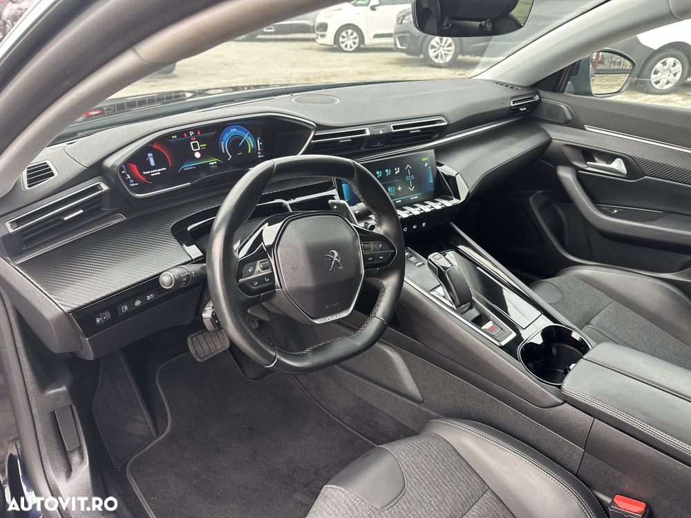 Peugeot 508 Plug-In Hybrid 180 e-EAT8 Allure - 12